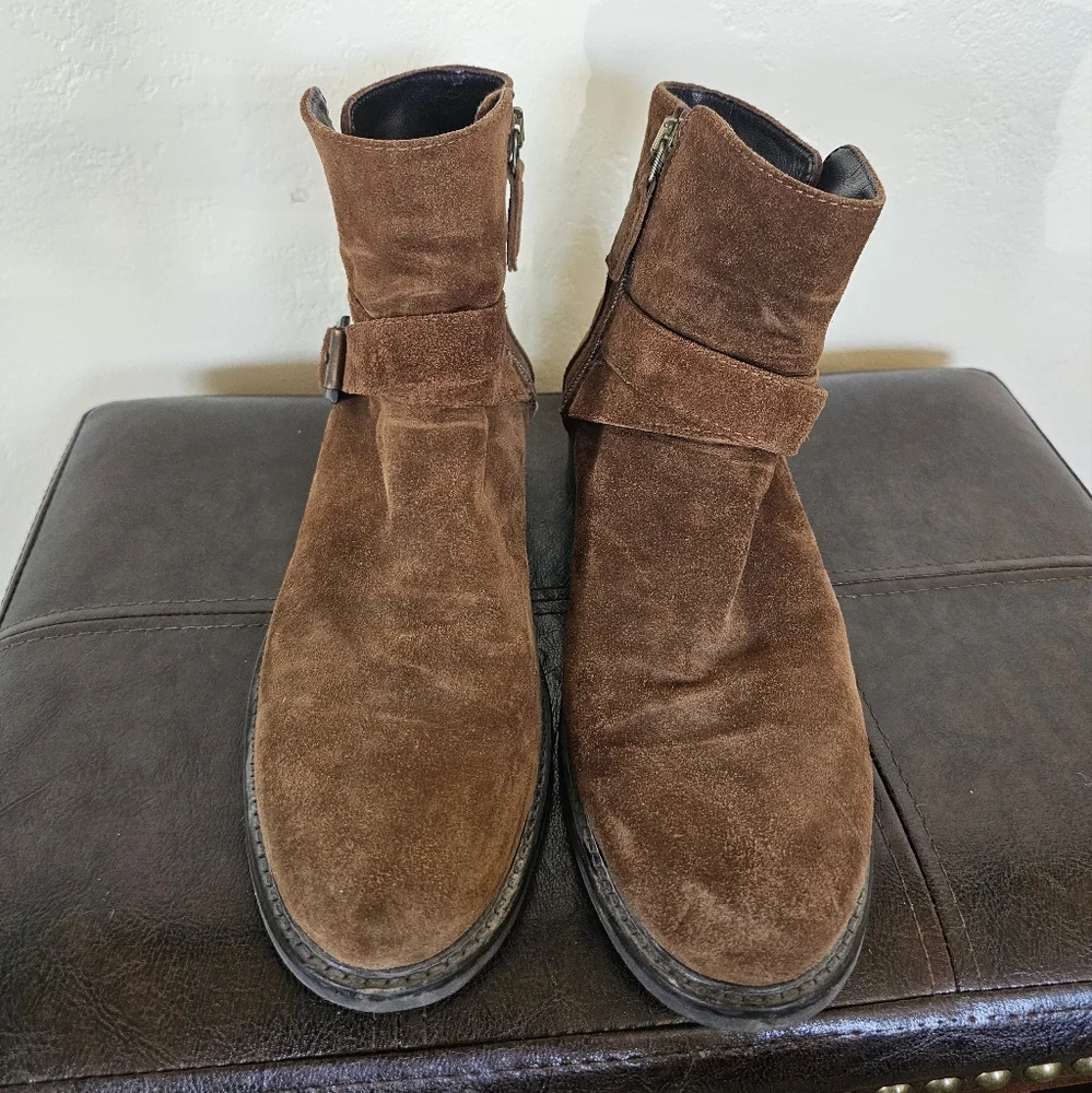 Aquatalia‎ Brown Suede Ankle Buckle Accent Old Money Quiet Luxury Boots Sz 7